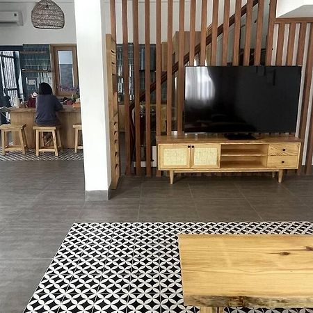 Lovely House In Kdc Hoang Quan Cai Rang Extérieur photo